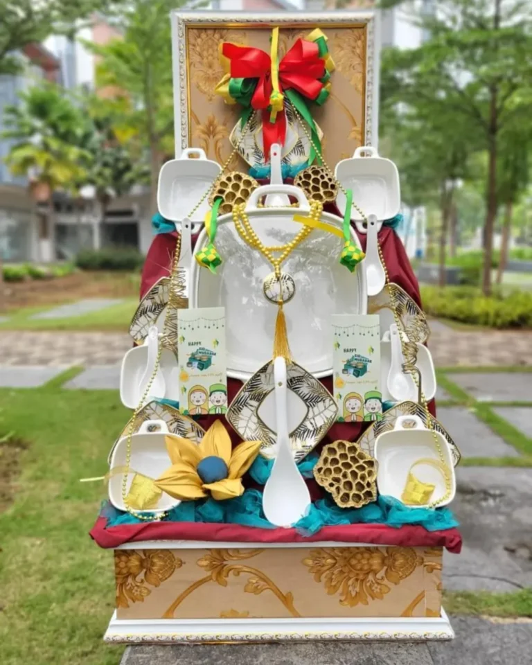 Parcel Lebaran Set Pinggan Saji Putih