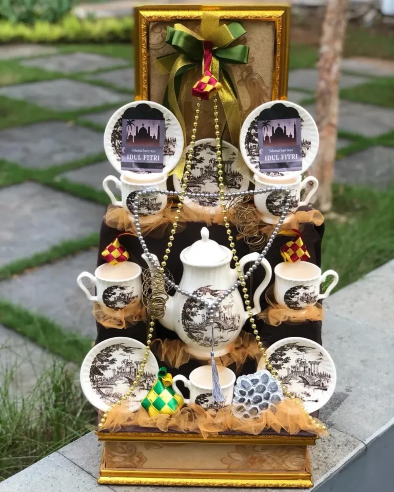 Parcel Lebaran Set Teh Keramik Motif Hitam Putih