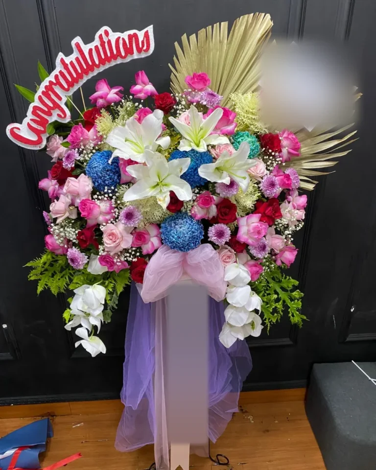 Standing Flower Warna-warni Palem Emas