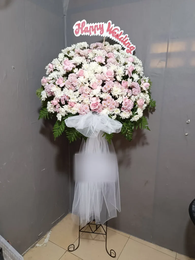 Standing Flower Wedding Putih Pink Krisan dan Mawar